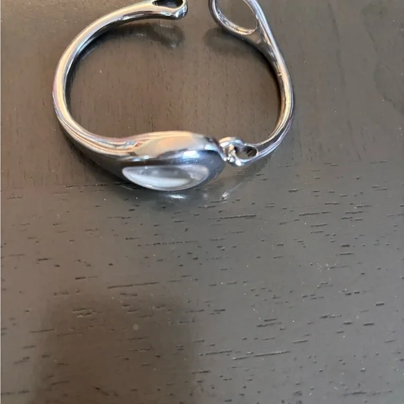 Gucci Stainless Steel bangle watch - Picture 5 of 9